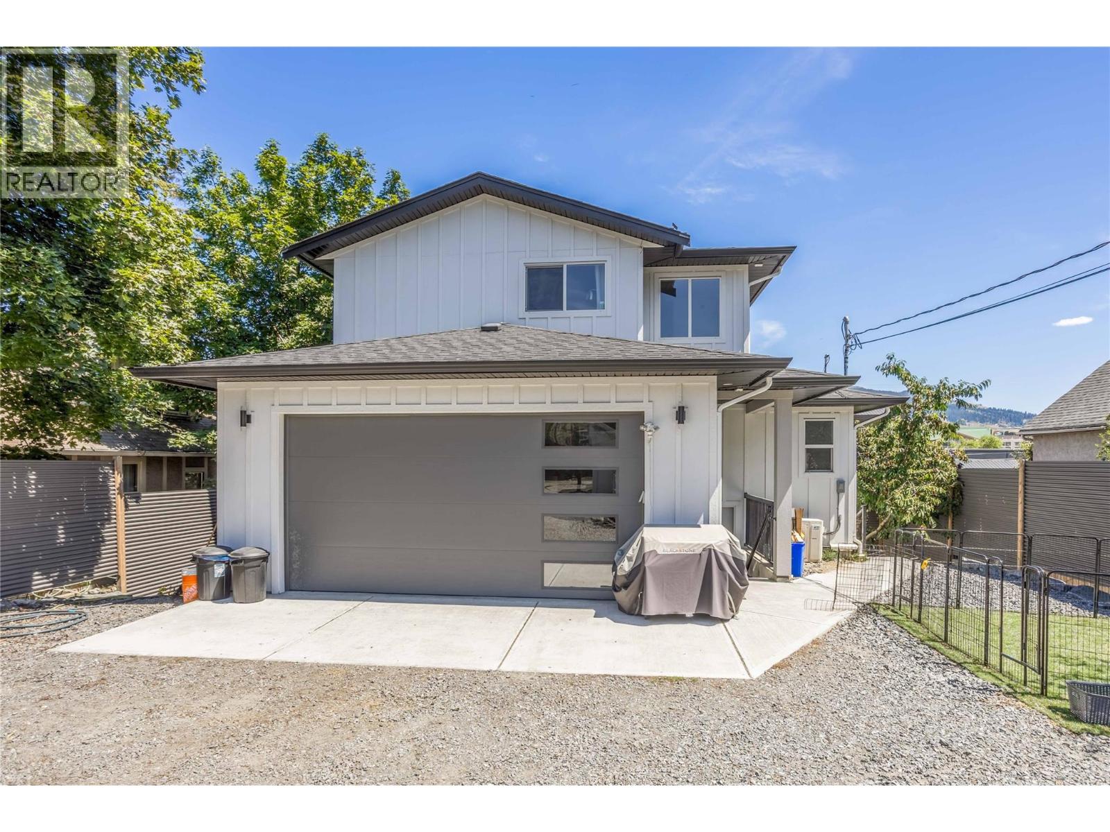  4214 33 Street, Vernon