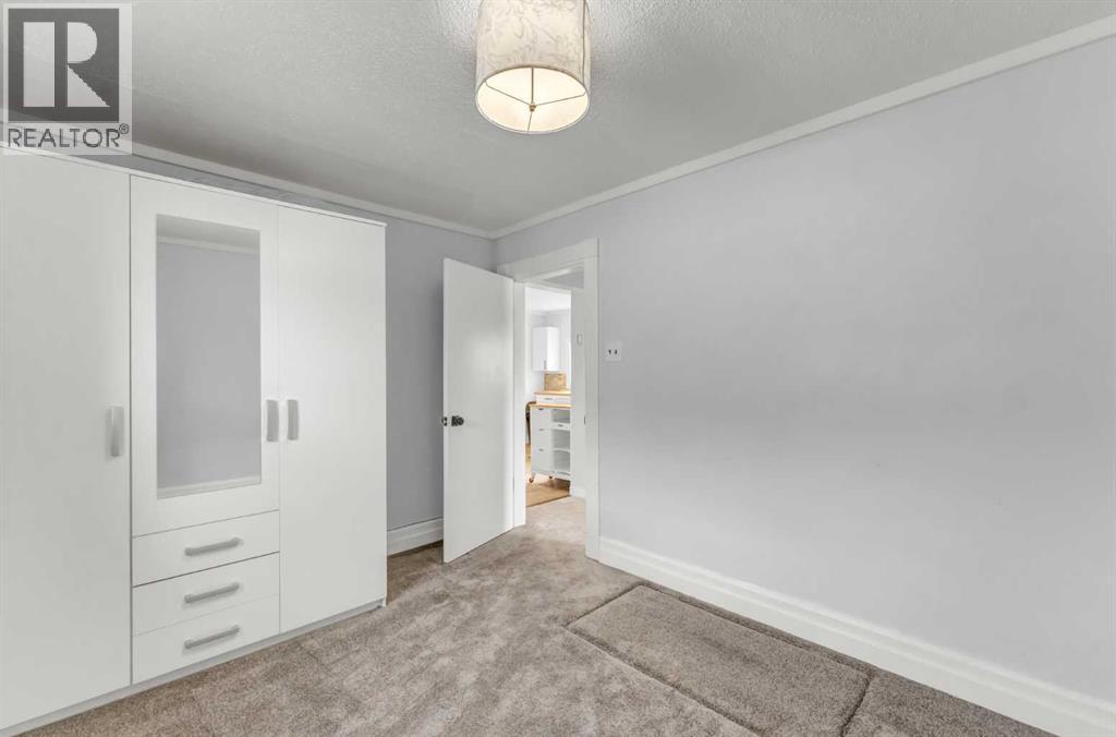 837 Main Street S - 23
