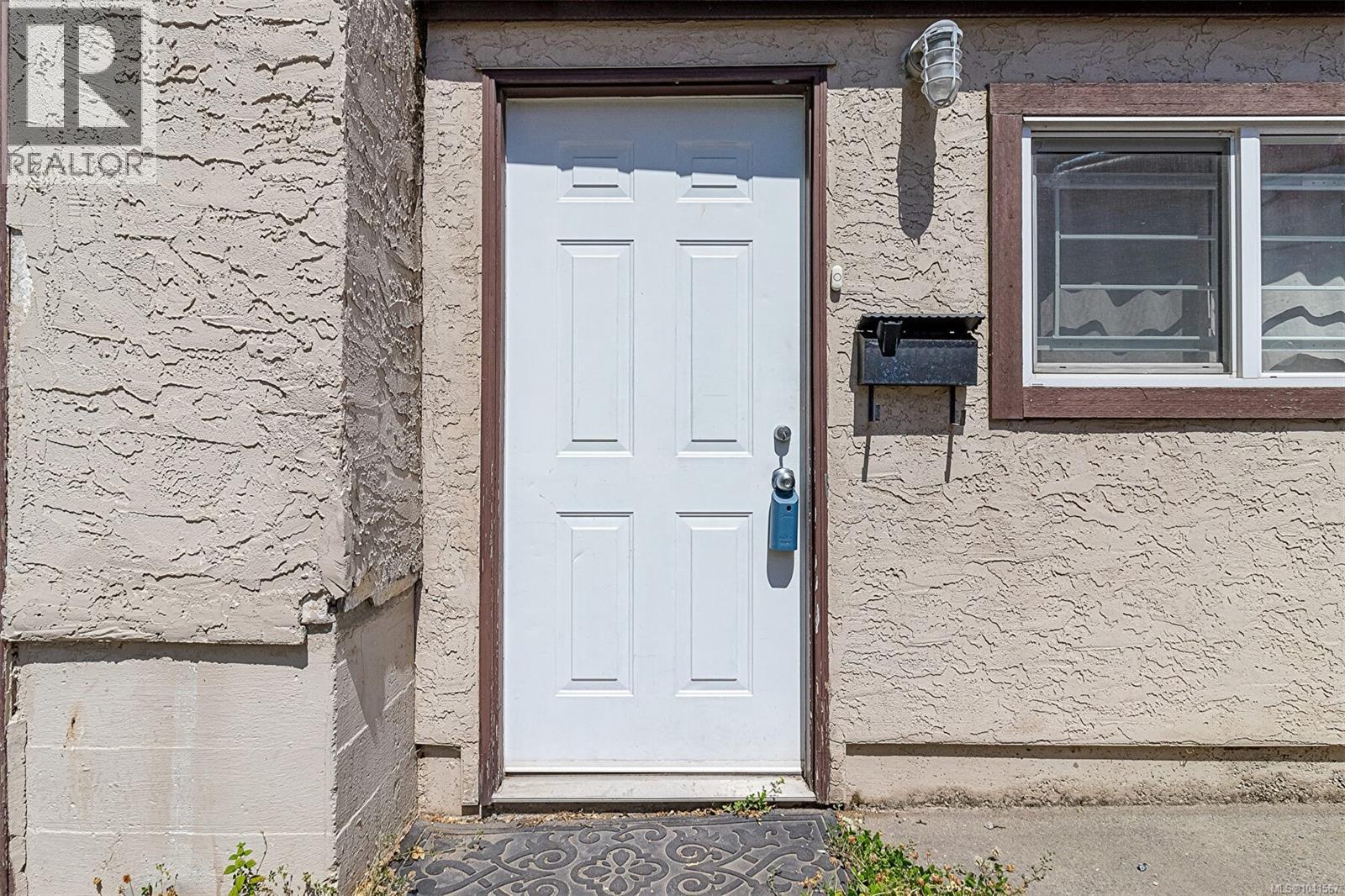 575 Burnside Rd E - 15