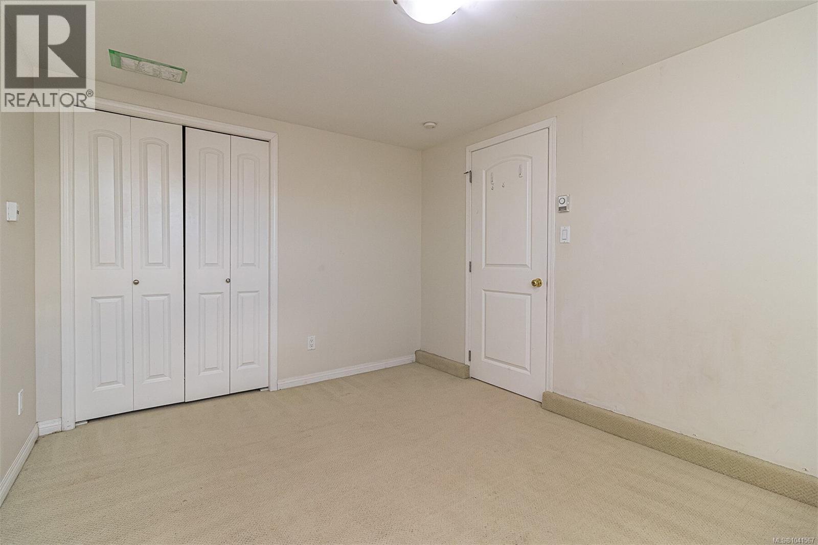 575 Burnside Rd E - 20
