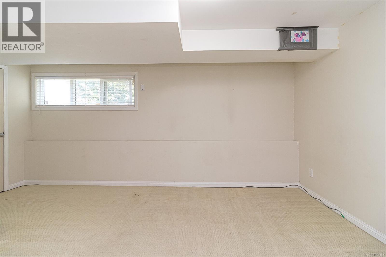 575 Burnside Rd E - 22