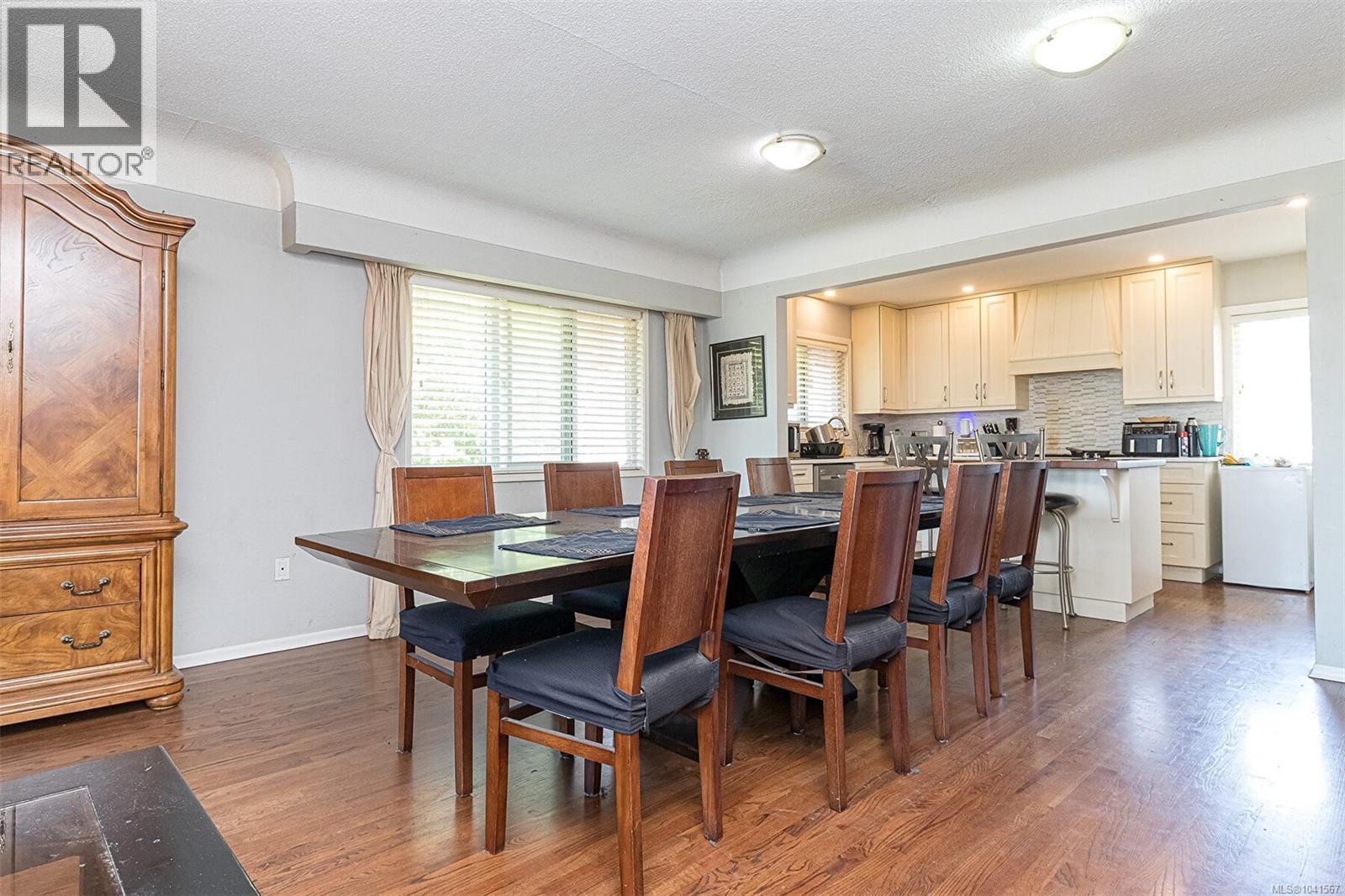 575 Burnside Rd E - 6