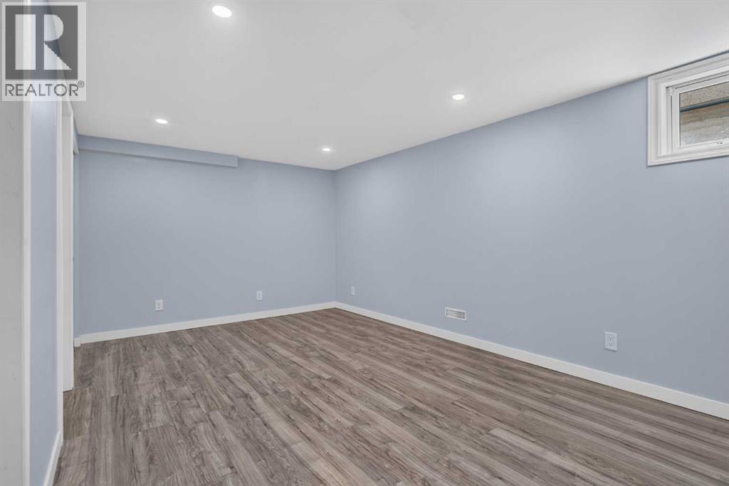 7631 22 Street SE — photo 38