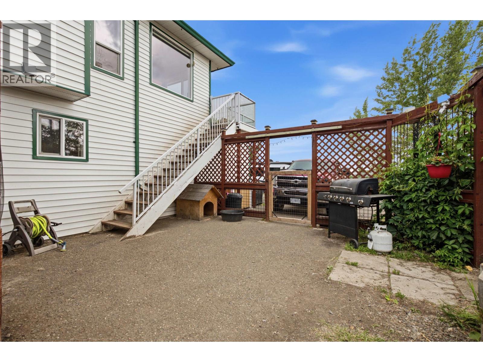 2995 GOLD DIGGER DRIVE - 33