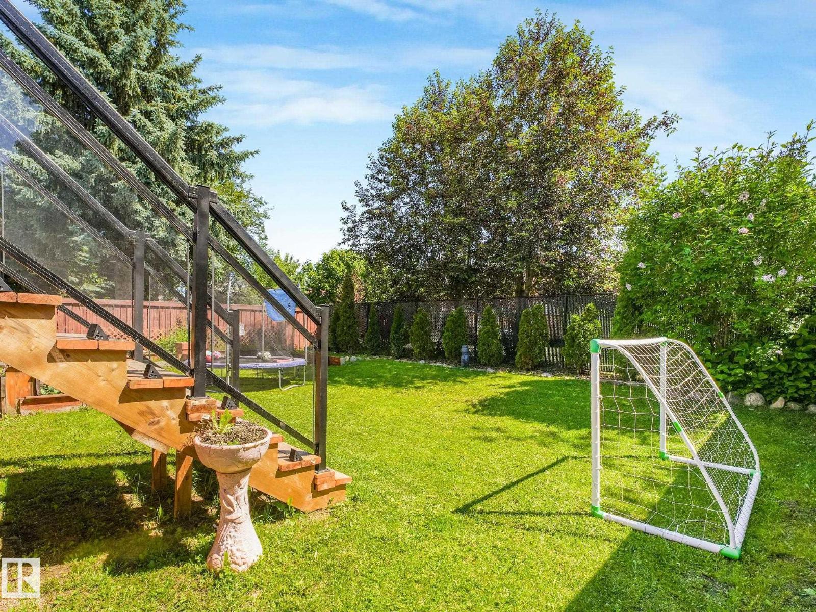 2035 49A ST NW - 13