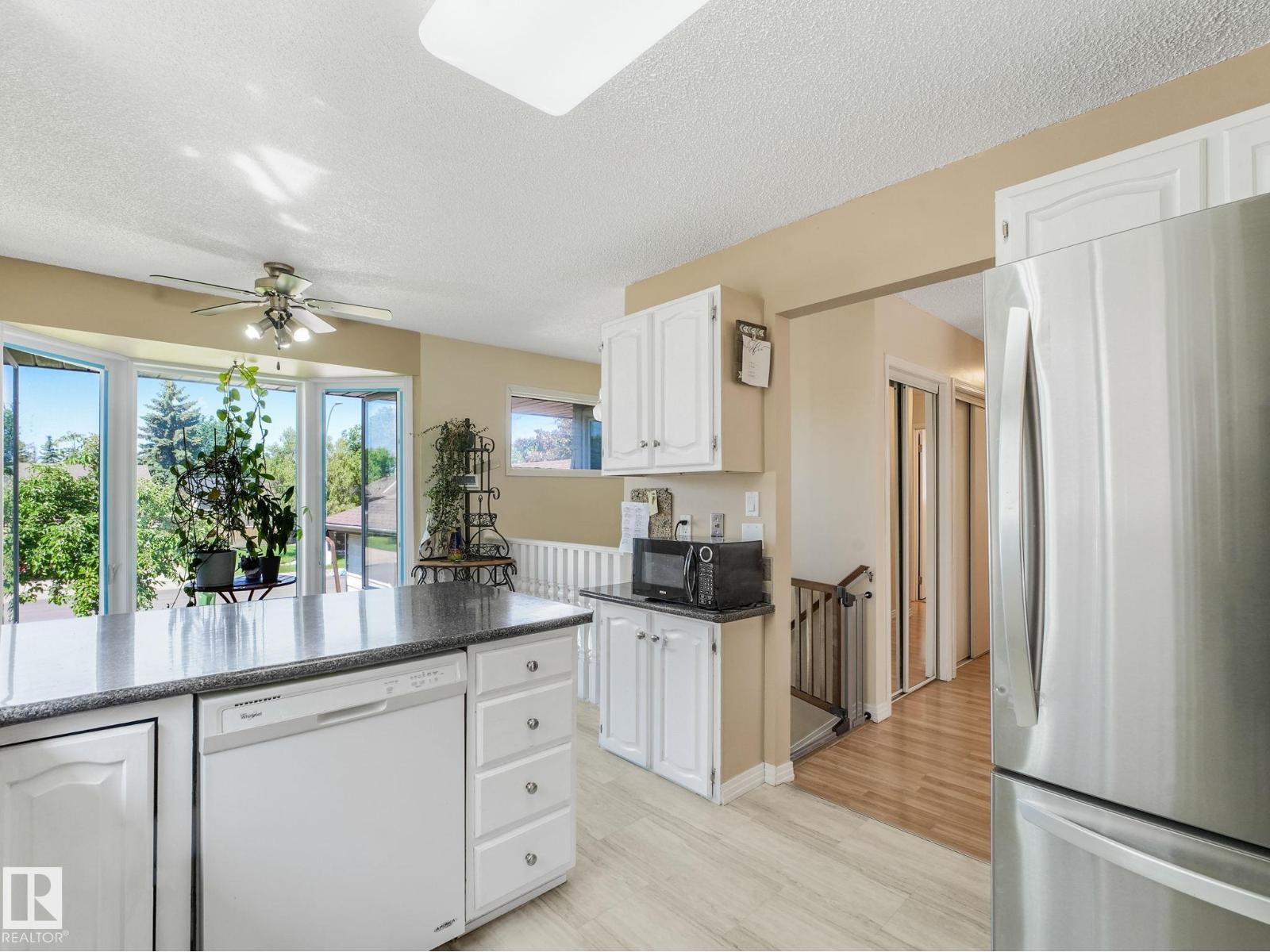 2035 49A ST NW - 28