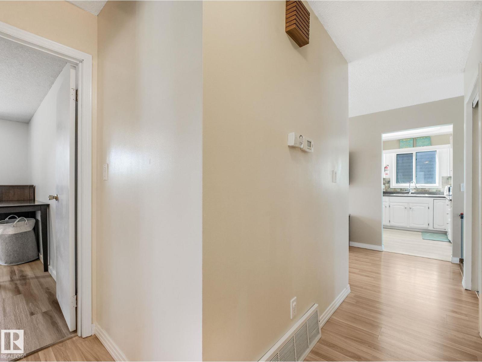 2035 49A ST NW - 34