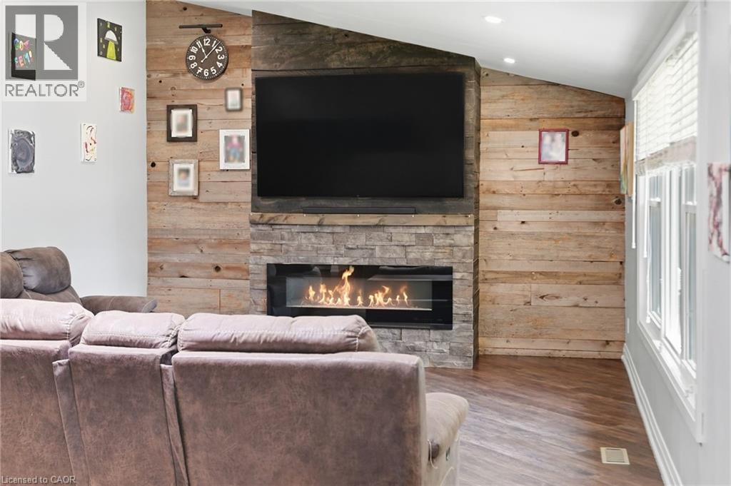 371 BRANTWOOD PARK Road - 14