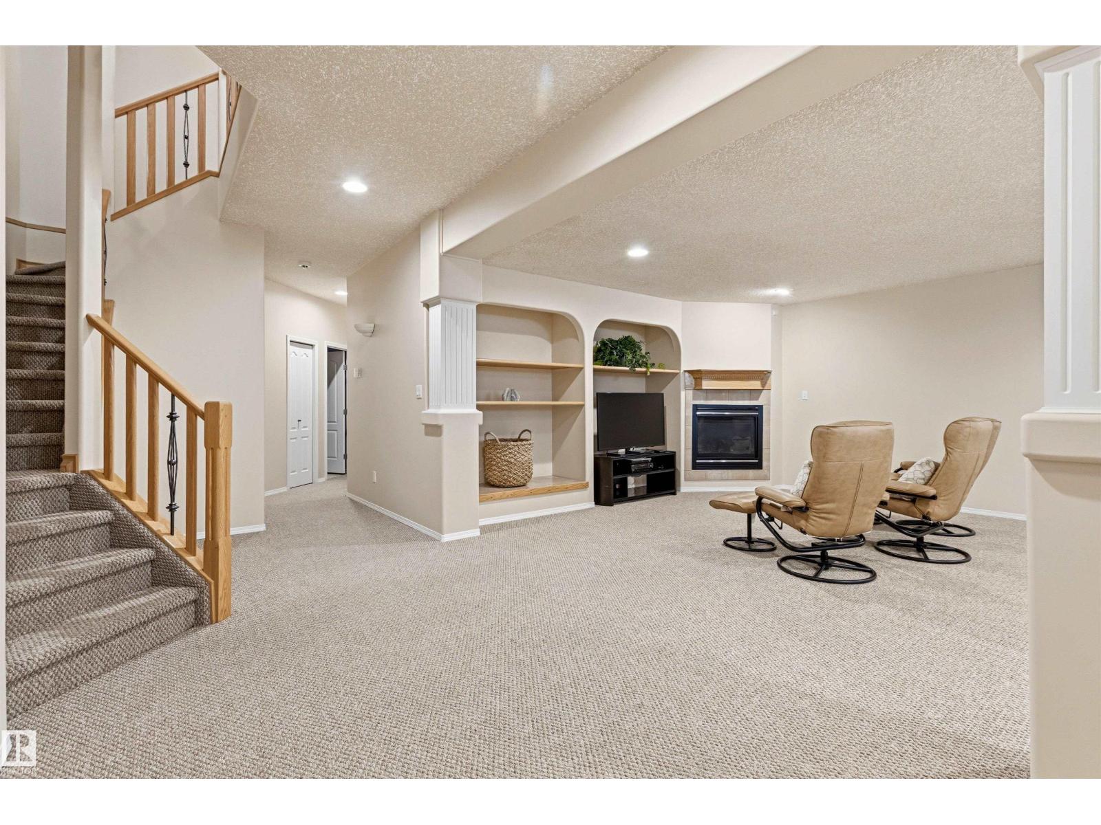 244 WOLF WILLOW RD NW - 33