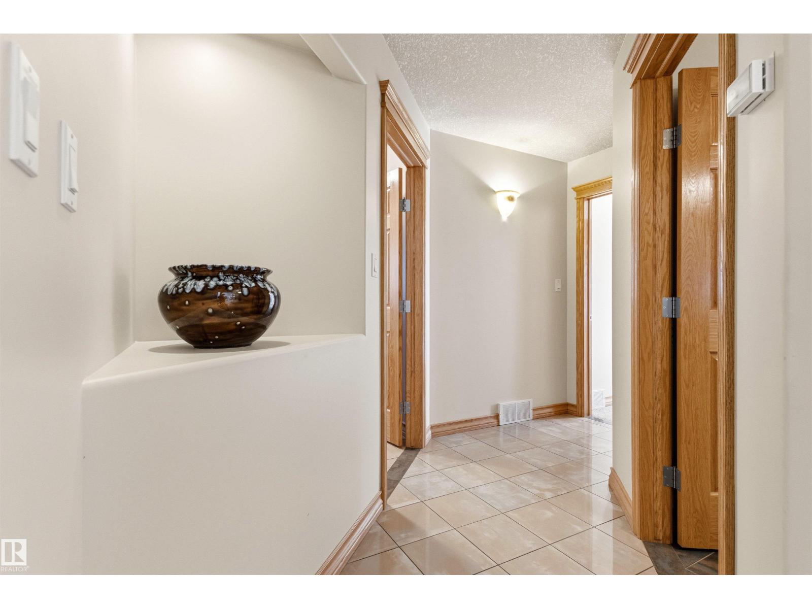 244 WOLF WILLOW RD NW - 18