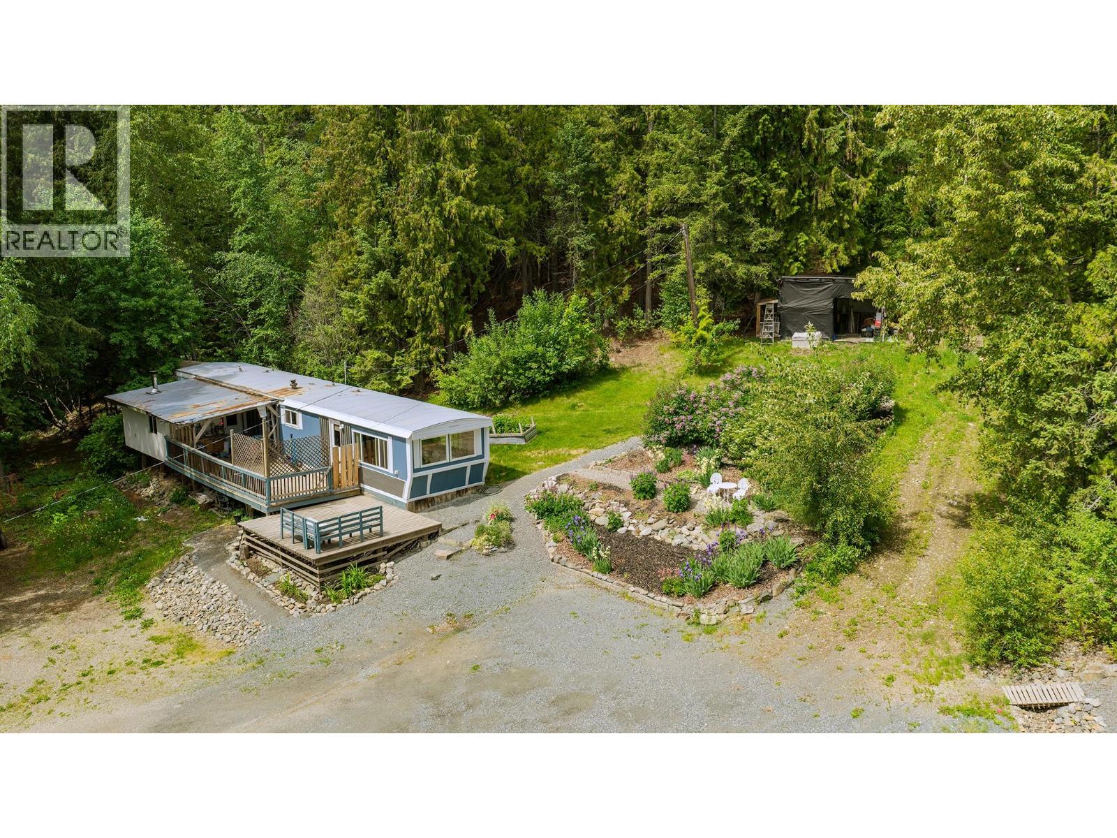 1137 36th Avenue N - 26