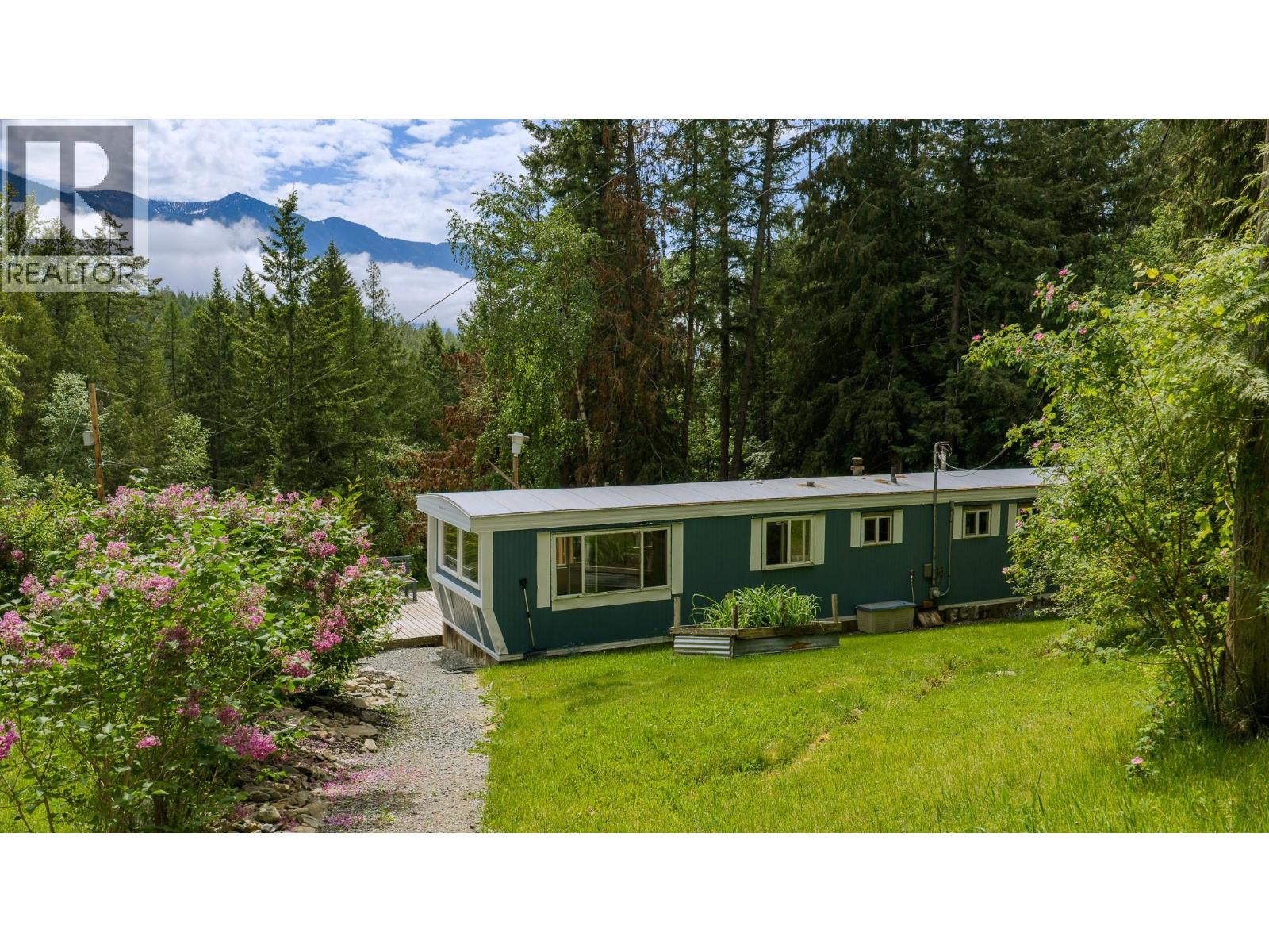 1137 36th Avenue N - 48