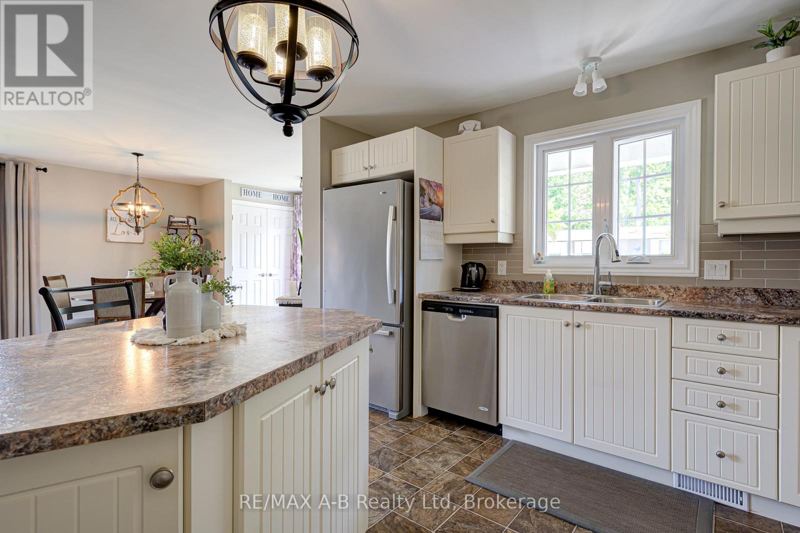 12 KELLESTINE DRIVE - 18