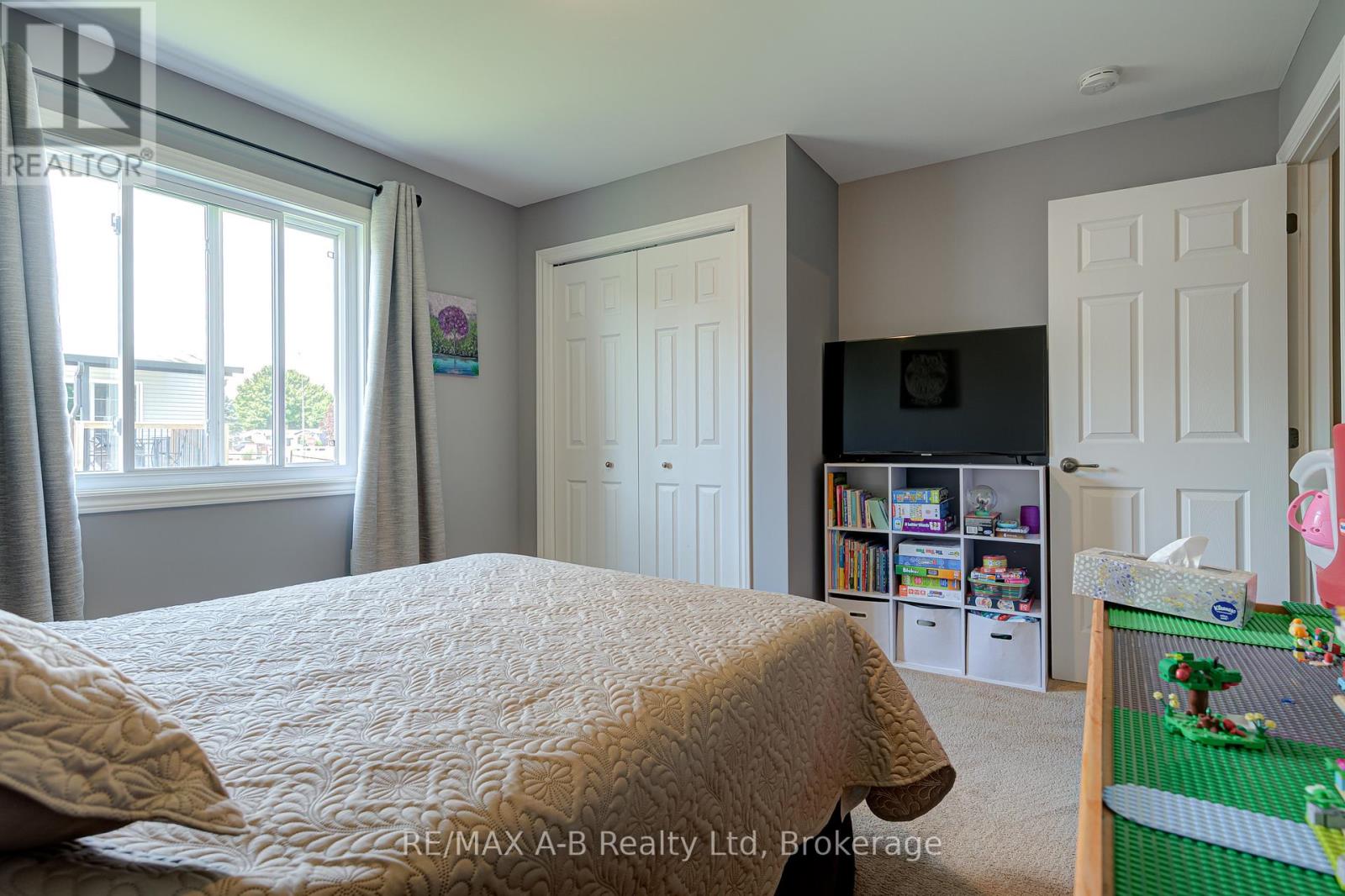 12 KELLESTINE DRIVE - 27