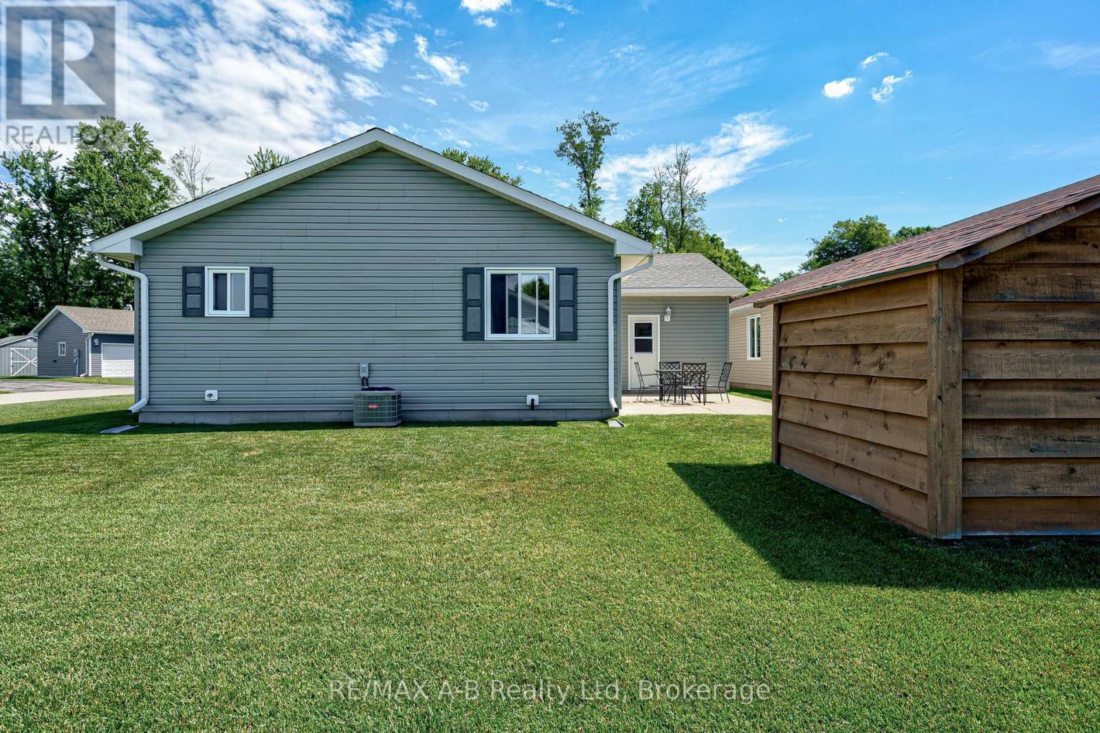 12 KELLESTINE DRIVE - 32