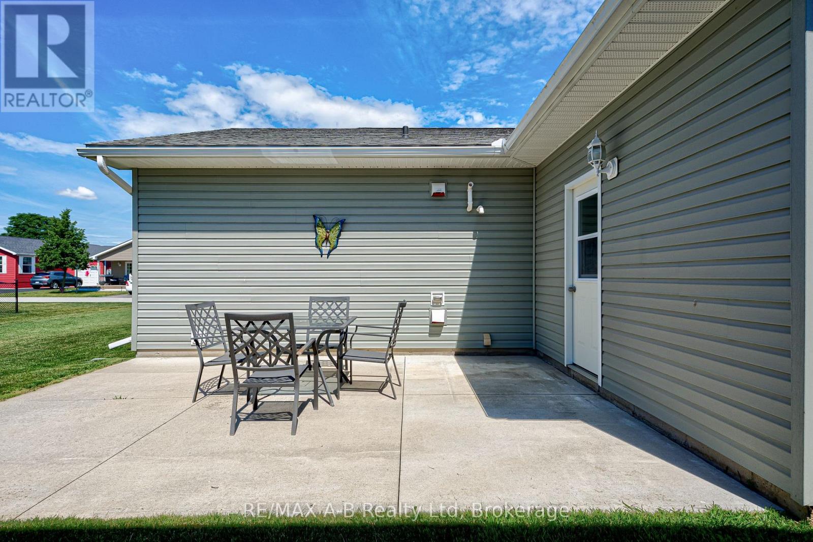 12 KELLESTINE DRIVE - 33