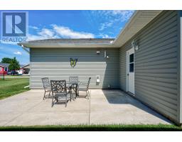 12 Kellestine Drive, Strathroy Caradoc, ON N7G0C5 Photo 33