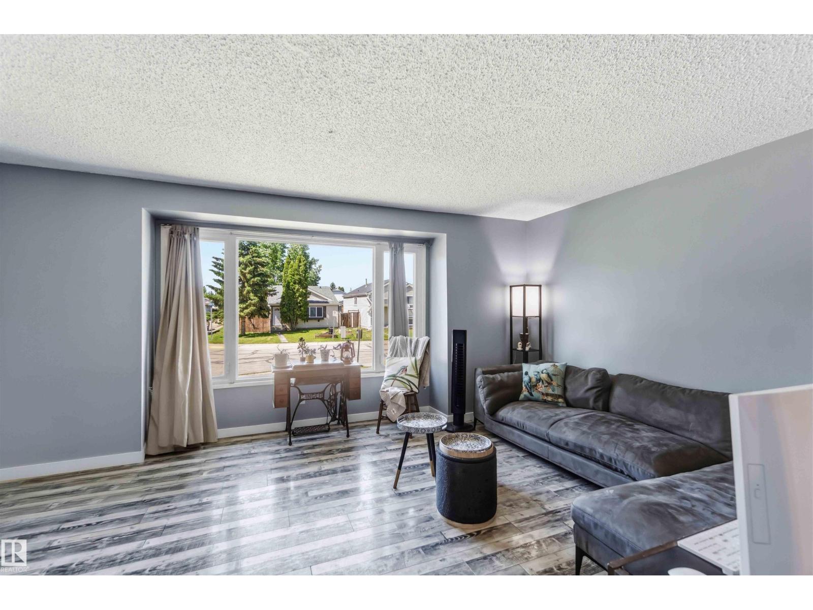 135 BIRCH DR - 16