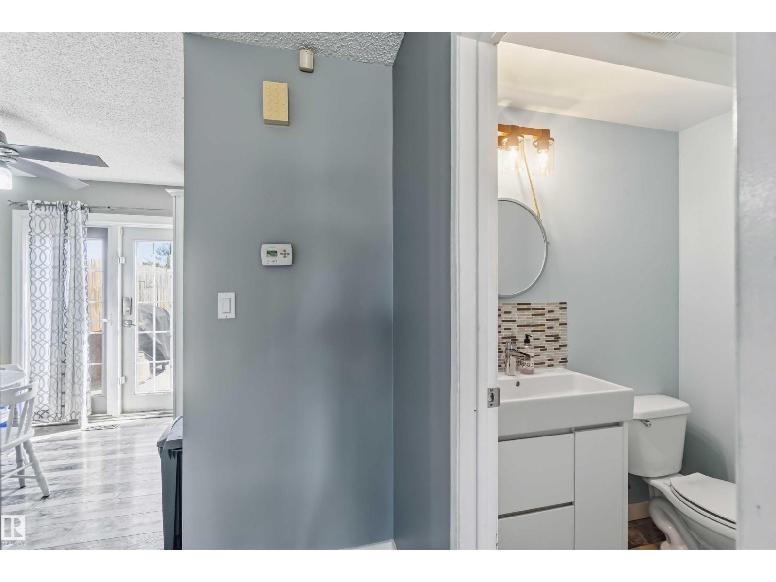 135 BIRCH DR - 29