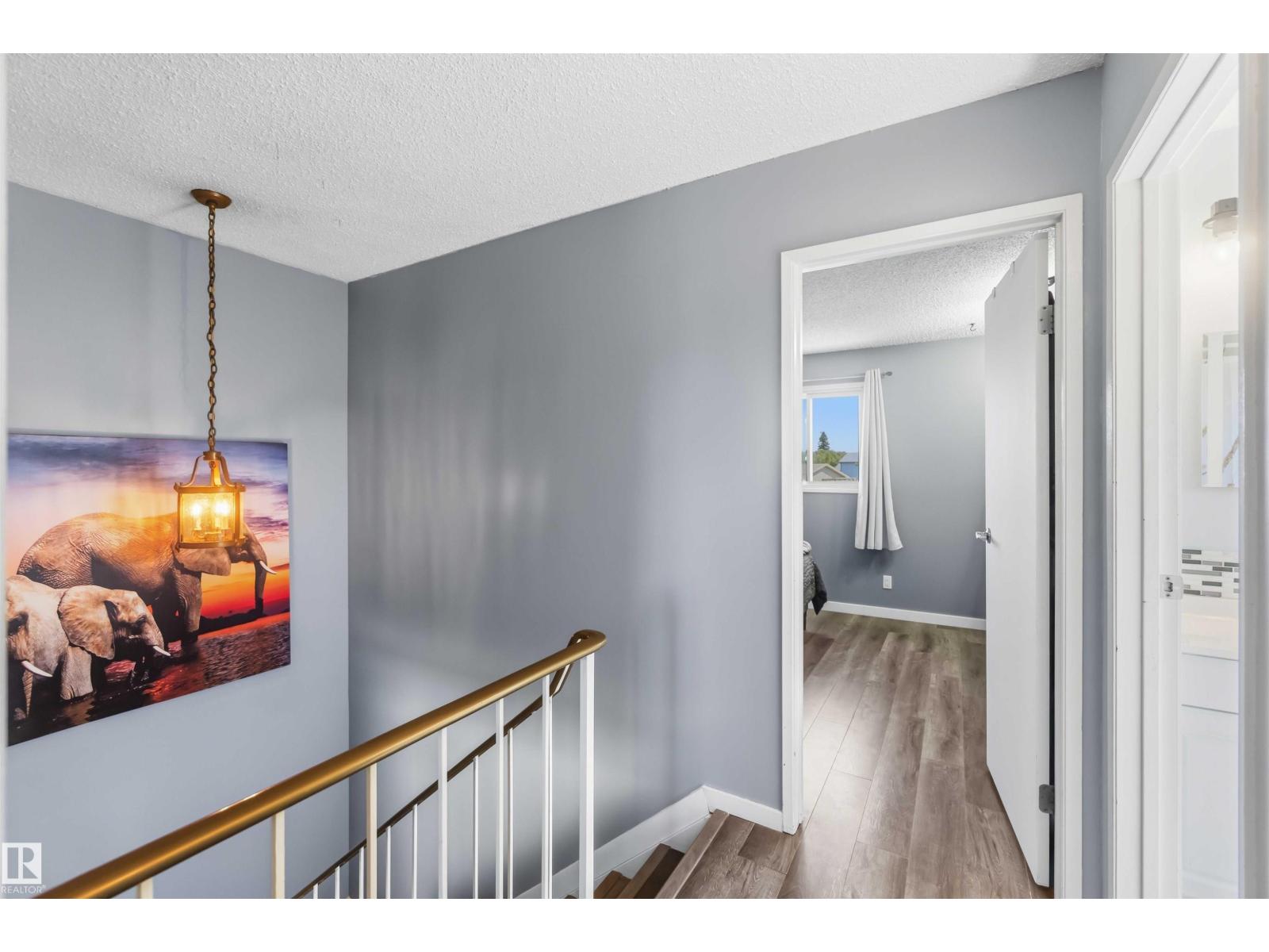 135 BIRCH DR - 34