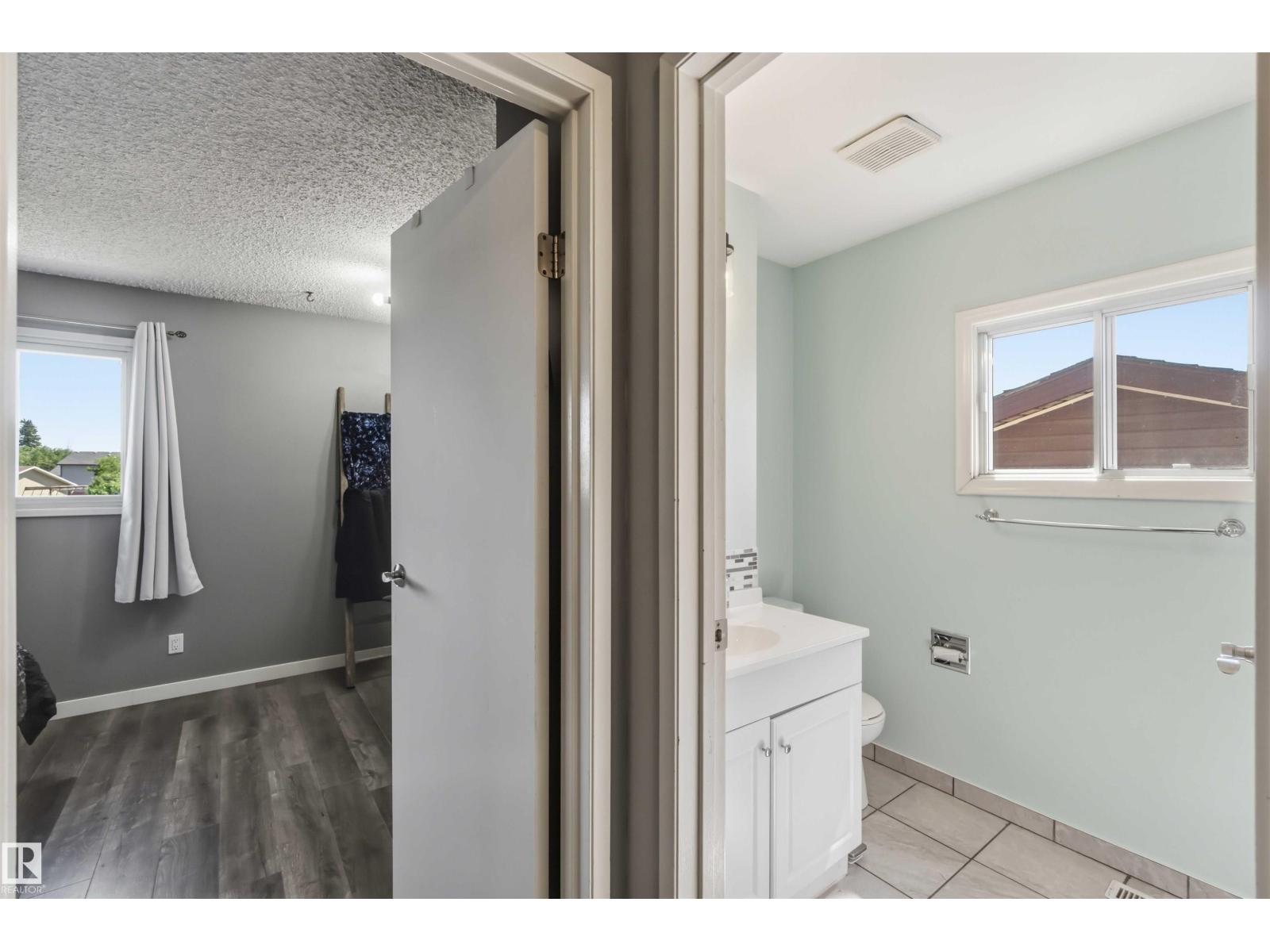 135 BIRCH DR - 35
