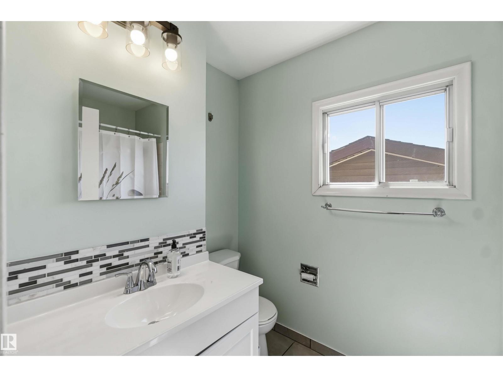 135 BIRCH DR - 41
