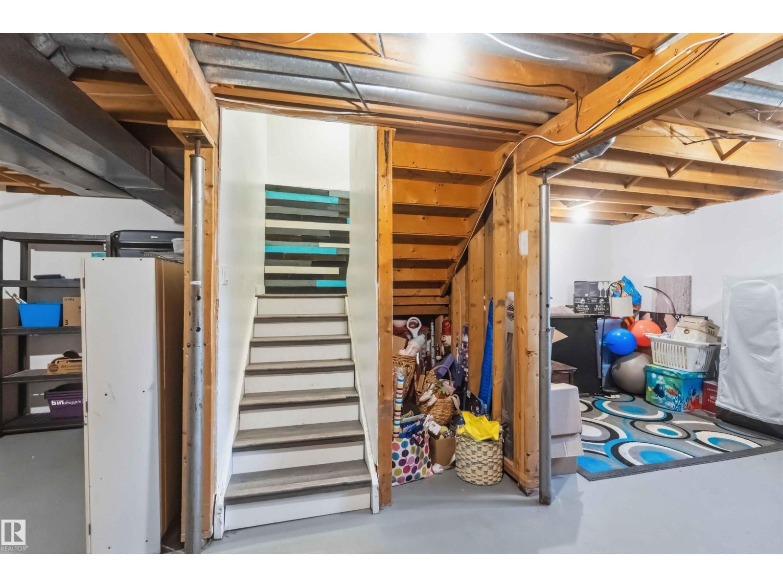 135 BIRCH DR - 46