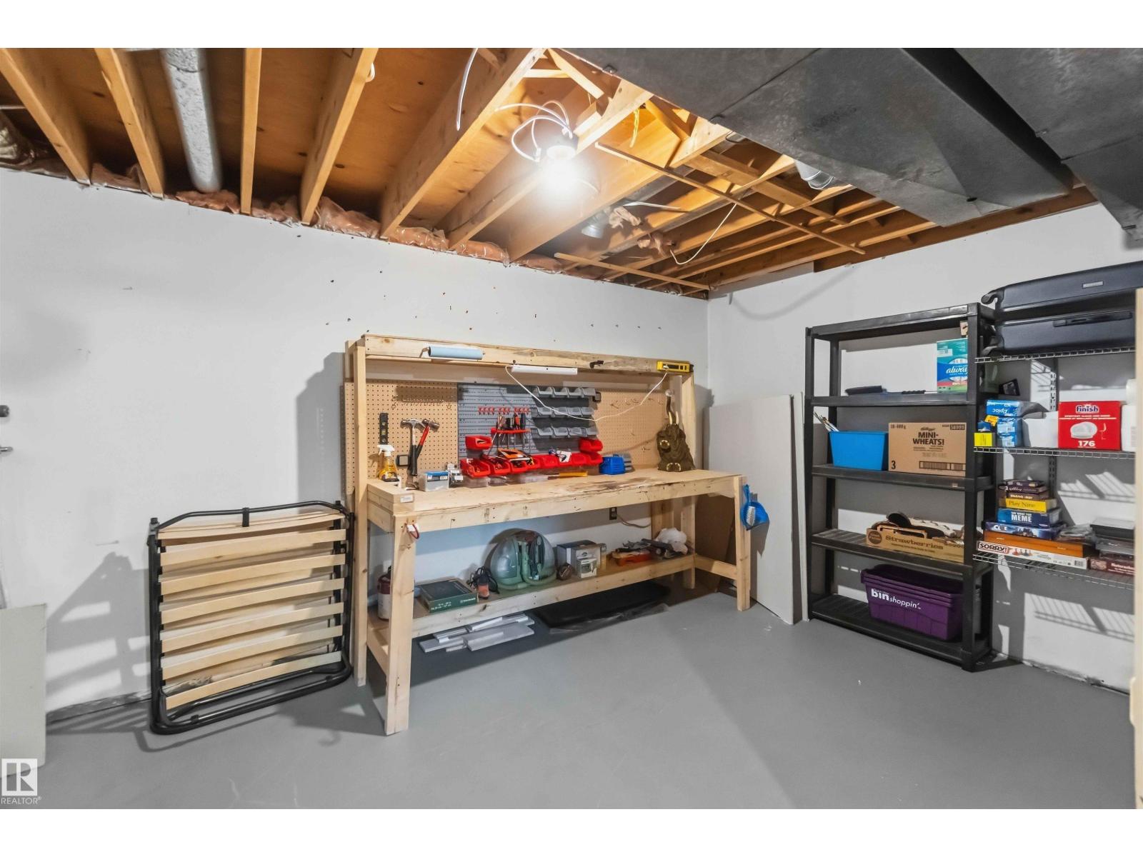 135 BIRCH DR - 47
