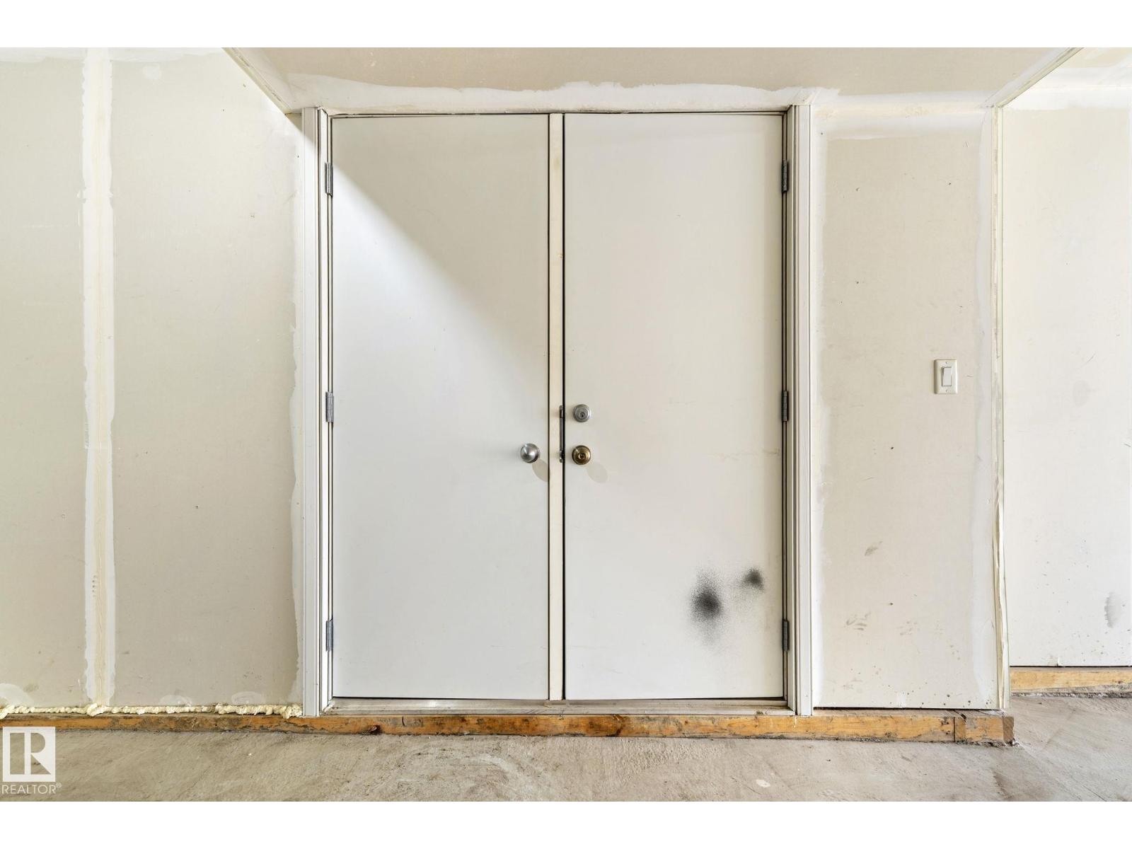 #8 1030 CHAPPELLE BV SW - 28