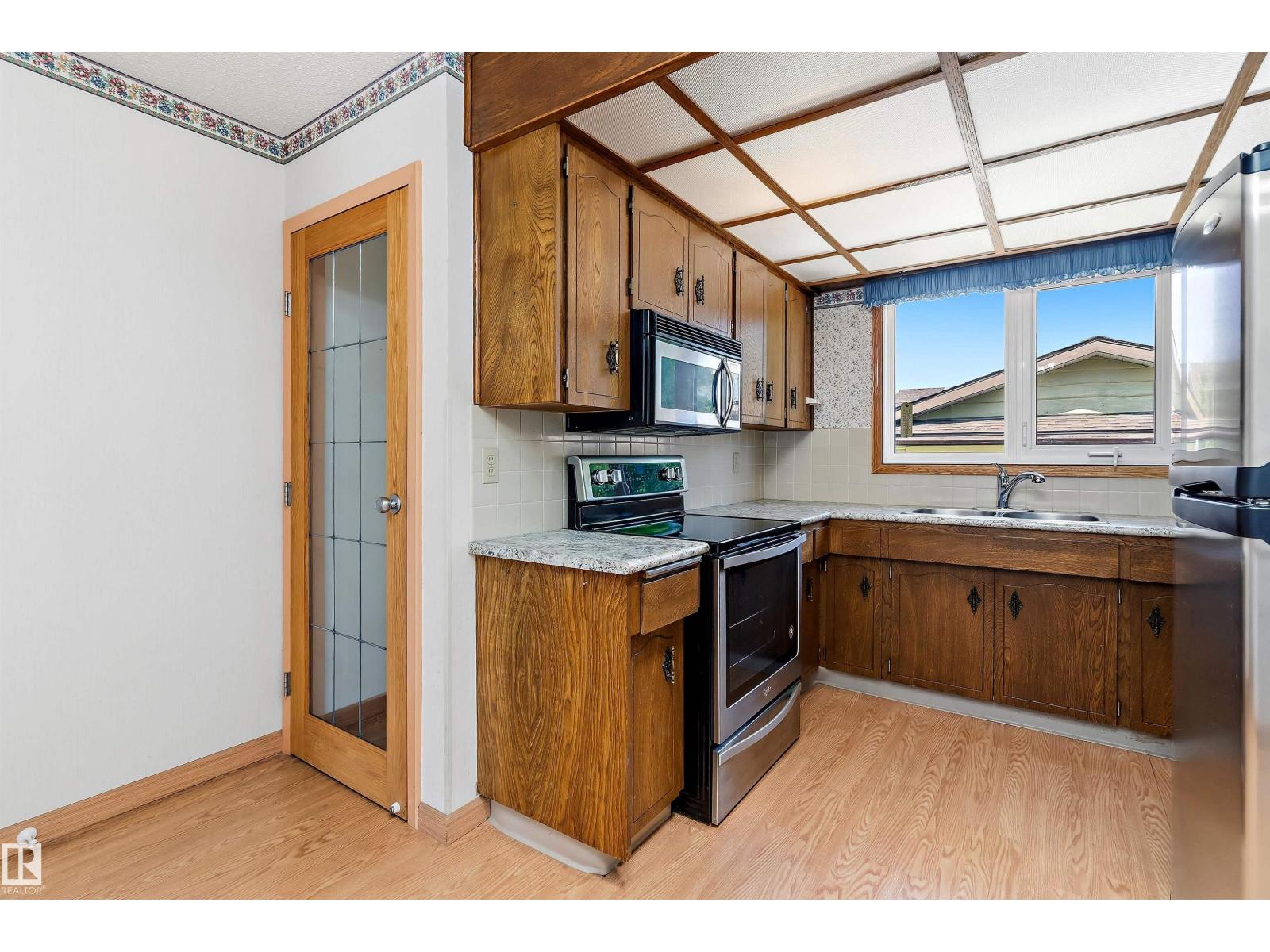12256 144 AV NW - 19