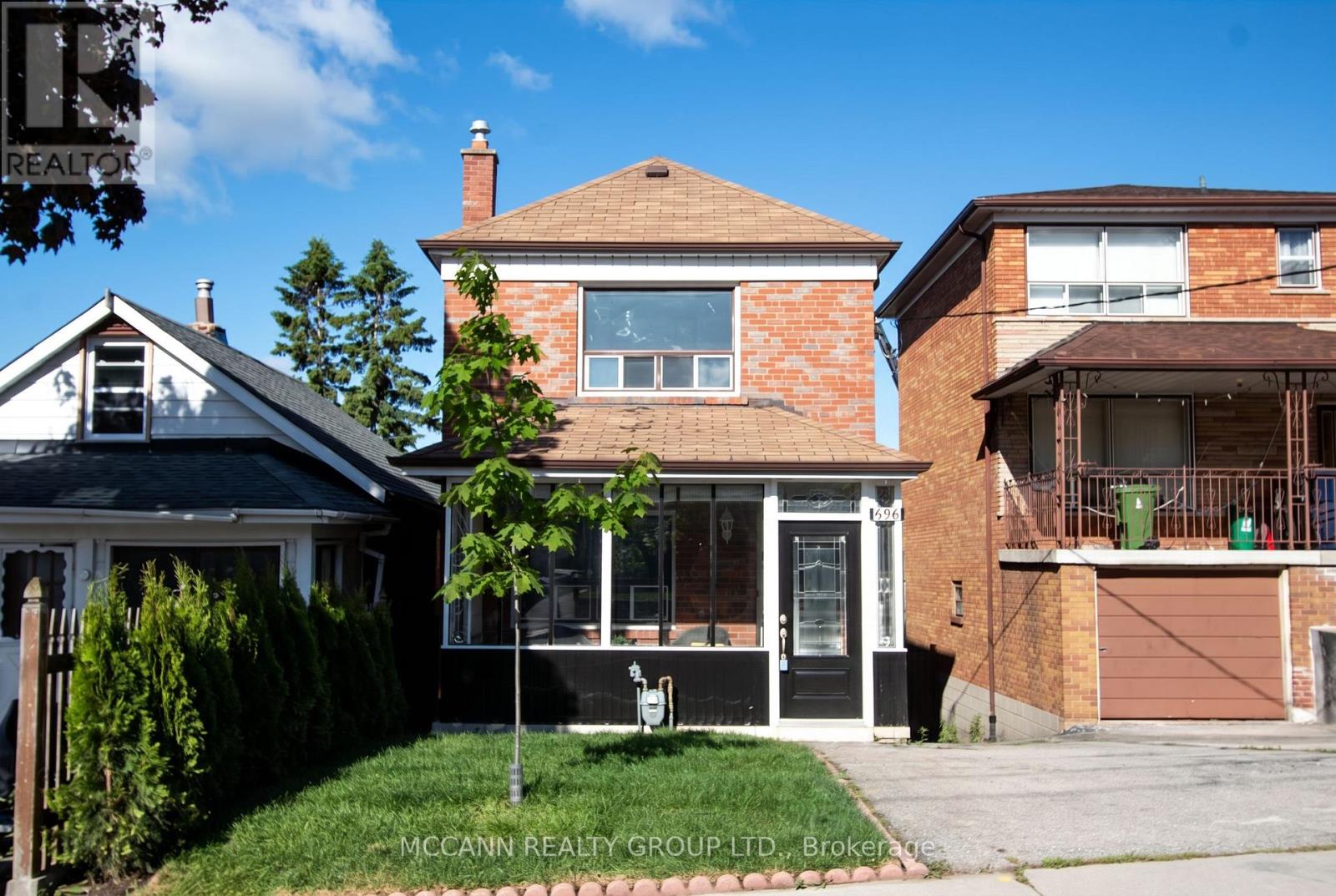 496 NORTHCLIFFE BOULEVARD - 1