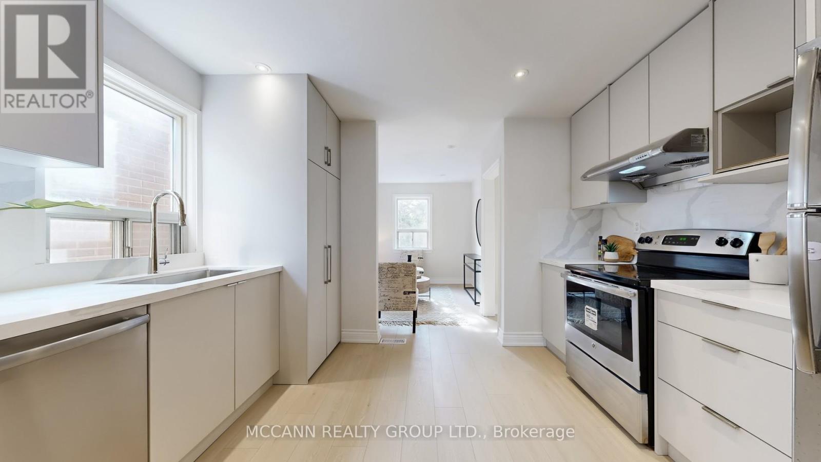 496 NORTHCLIFFE BOULEVARD - 16