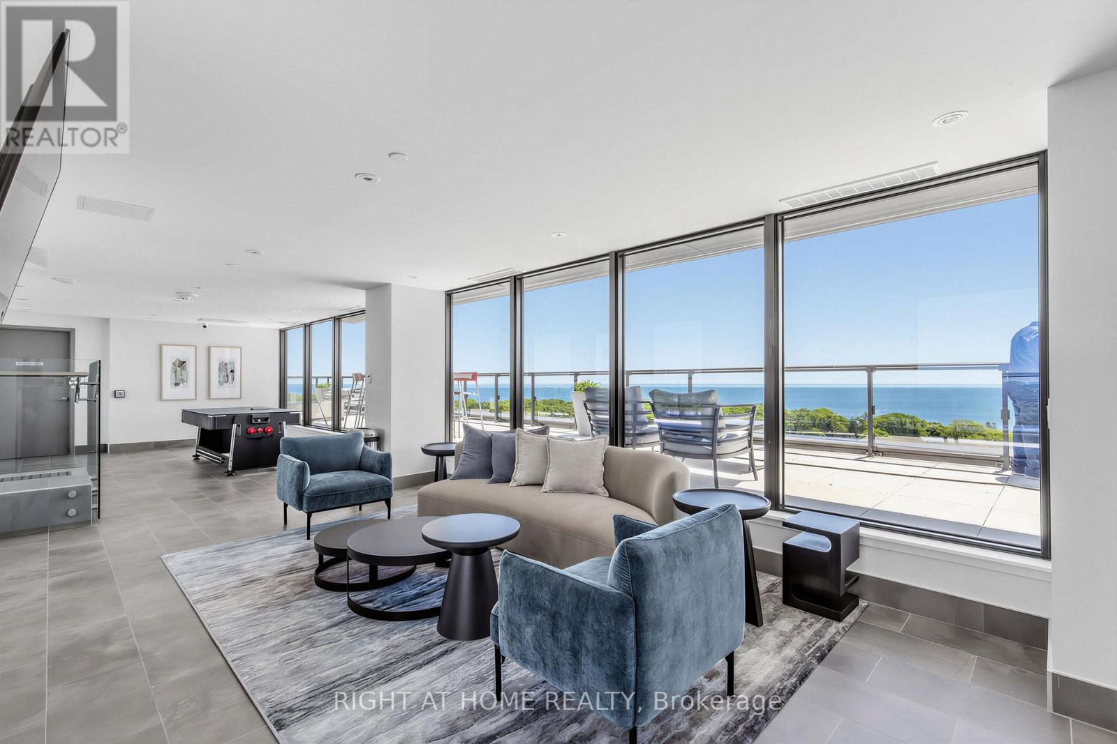 #316 2 MANDERLEY DRIVE - 30