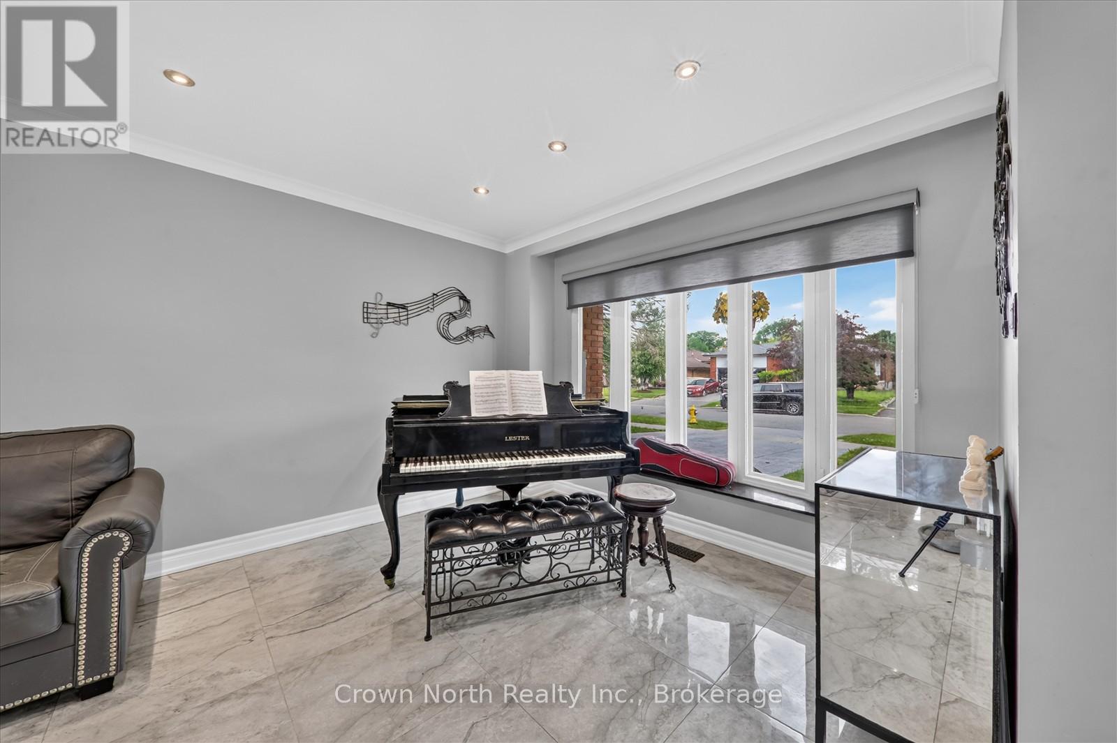 63 PORTICO DRIVE - 14