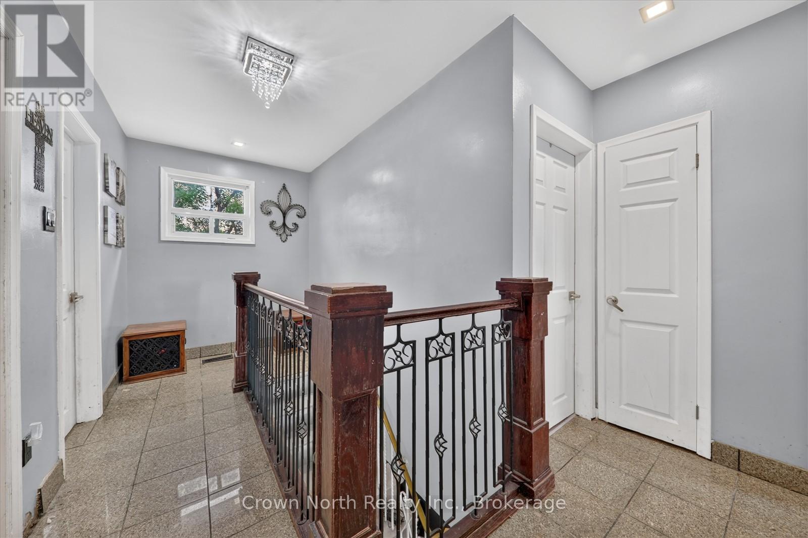 63 PORTICO DRIVE - 20