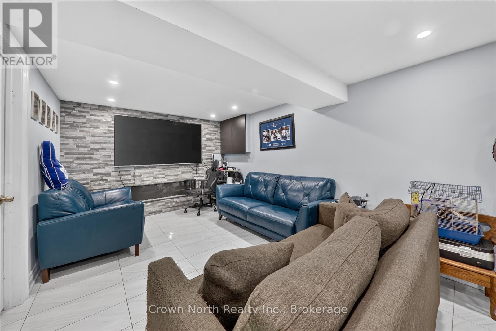 63 PORTICO DRIVE - 27