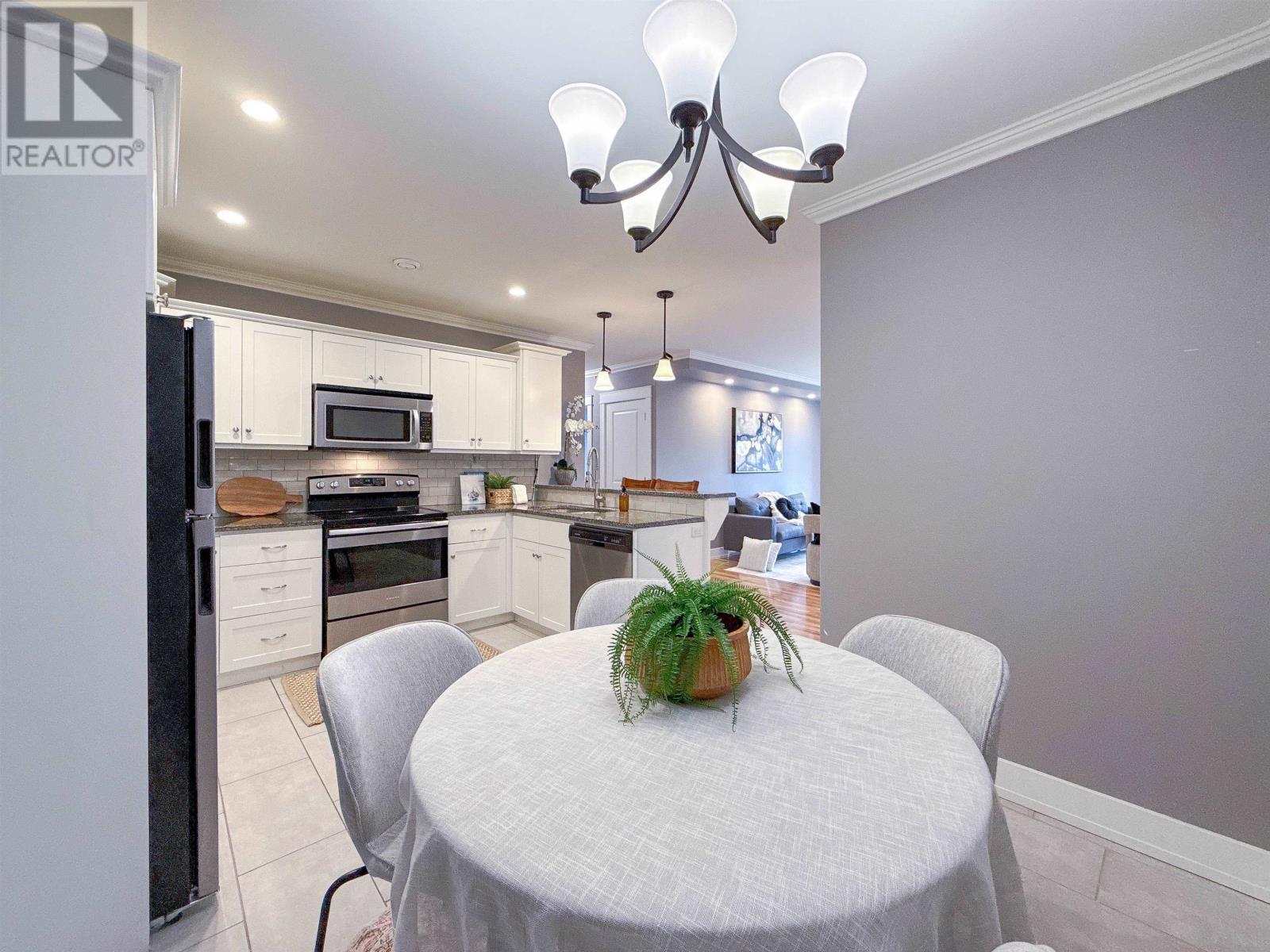 #306 204 Shakespeare Drive - 17