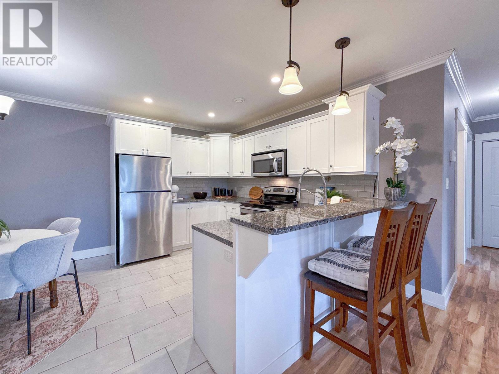 #306 204 Shakespeare Drive - 18