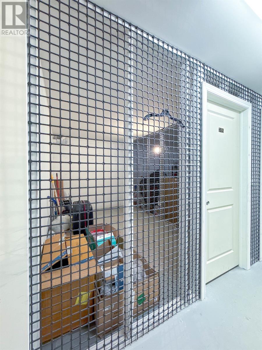 #306 204 Shakespeare Drive - 3