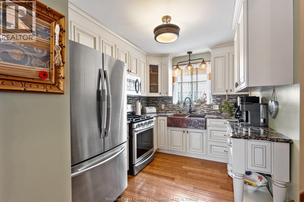 18 AZAR DRIVE - 17