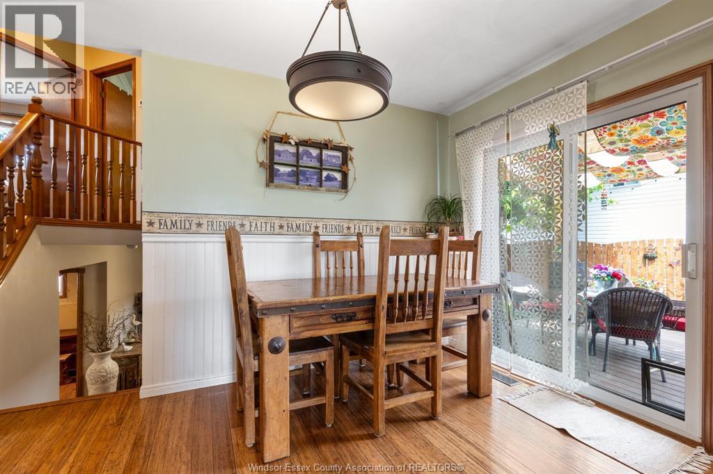 18 AZAR DRIVE - 16