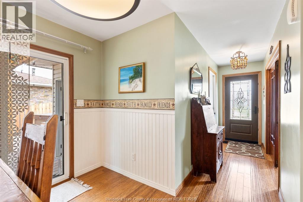 18 AZAR DRIVE - 20