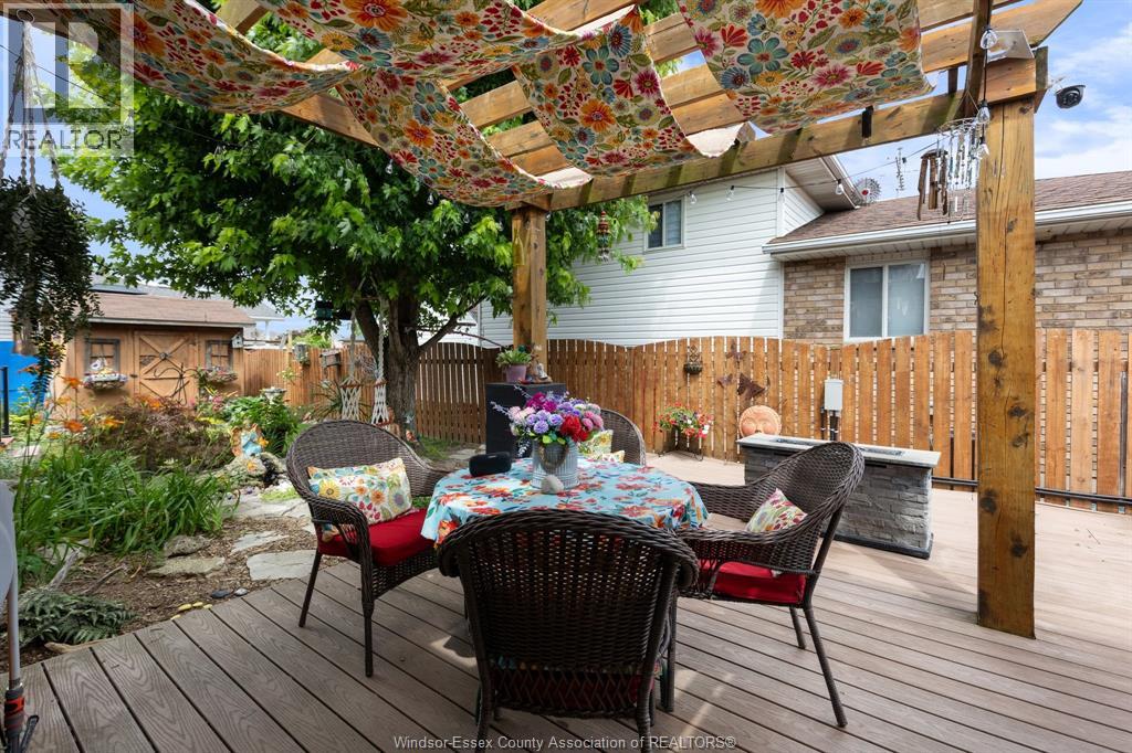 18 AZAR DRIVE - 36