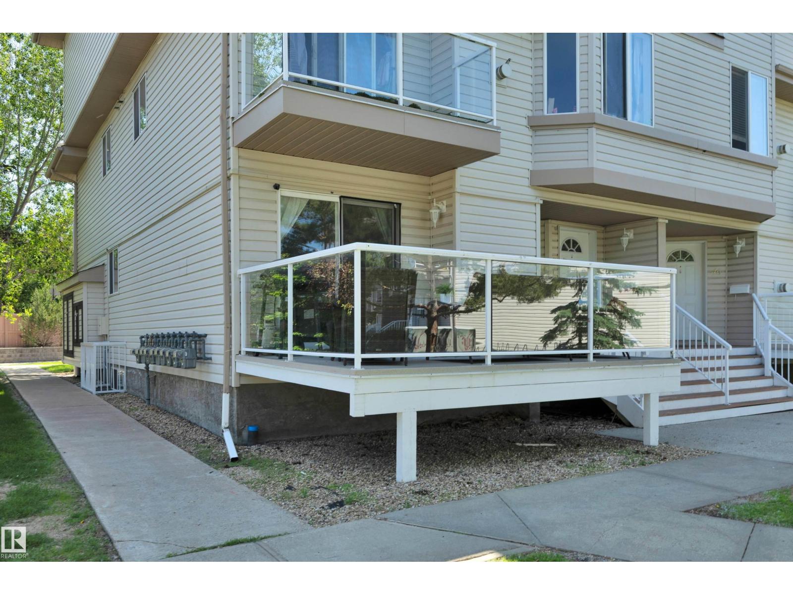 #47 2505 42 ST NW — photo 37