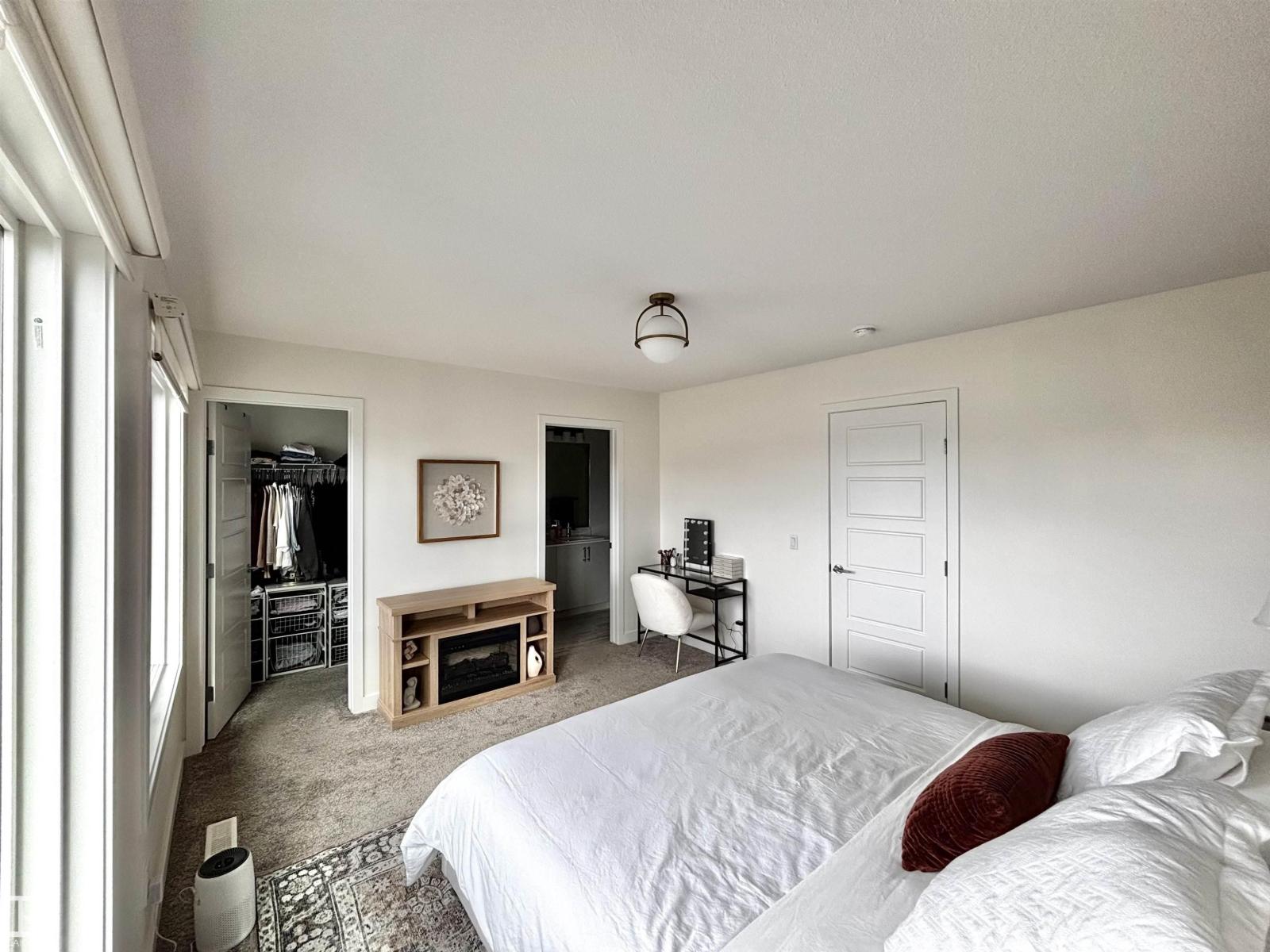 5281 Edgemont BV NW — photo 24