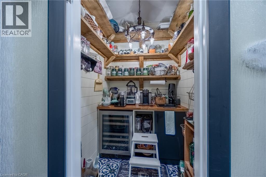 140 BROWN Street - Image 9
