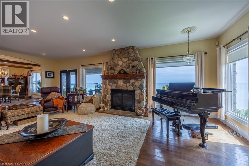 140 BROWN Street - Image 15