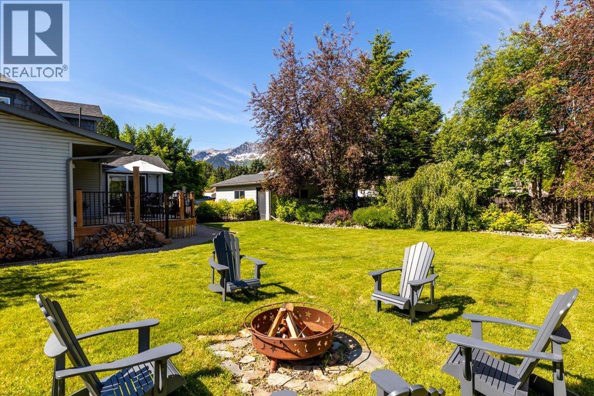 1169 MCLEOD Avenue - 56