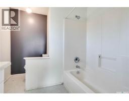 3017 Taylor Street E, Saskatoon, SK S7H1X4 Photo 13