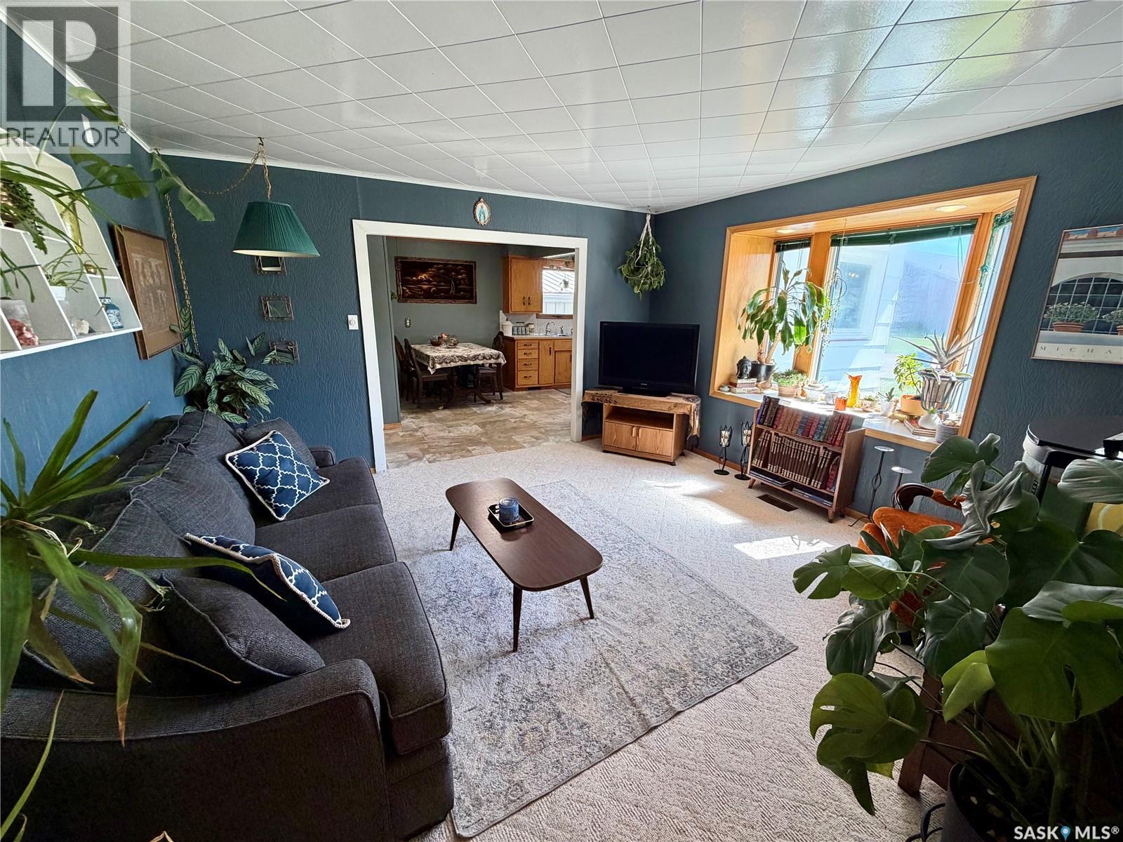 220 2nd STREET W - 12